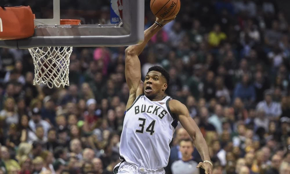Ολοταχώς προς MVP και κορυφαίος αμυντικός του NBA ο Αντετοκούνμπο